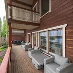 Large Lakeside In Tahko, No Added Fees Villa Tahkovuori