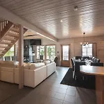 Large Lakeside In Tahko, No Added Fees Villa Tahkovuori