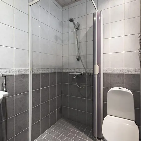 Villa Large Lakeside In Tahko, No Added Fees